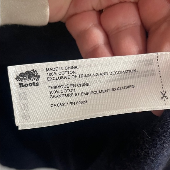 Roots Men's Dark Blue Zip-Up Sweater Large - Picture 3 of 6